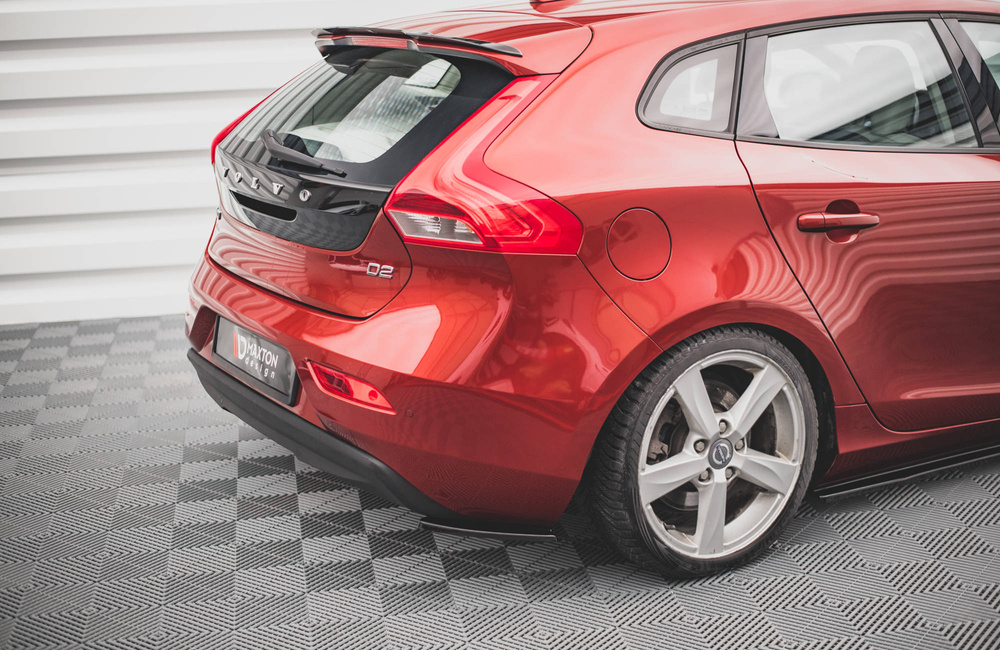 Lame du pare-chocs arriere  Volvo V40