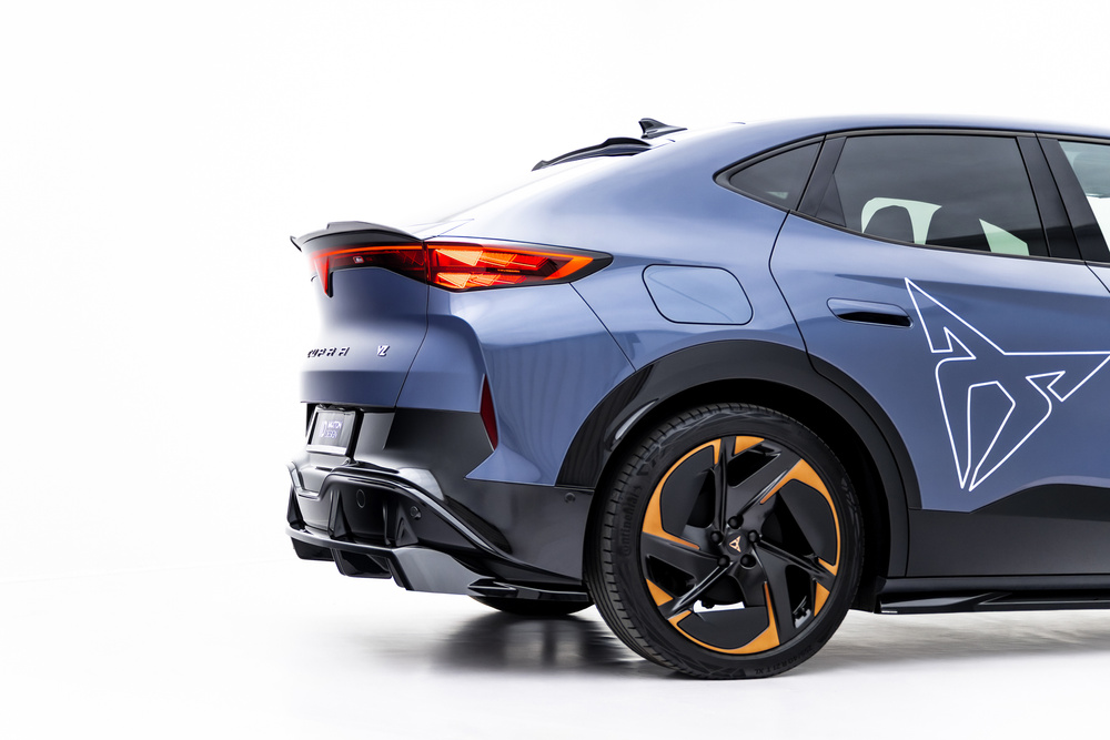 Arriere Splitter (avec une barre verticale) Cupra Tavascan Mk1