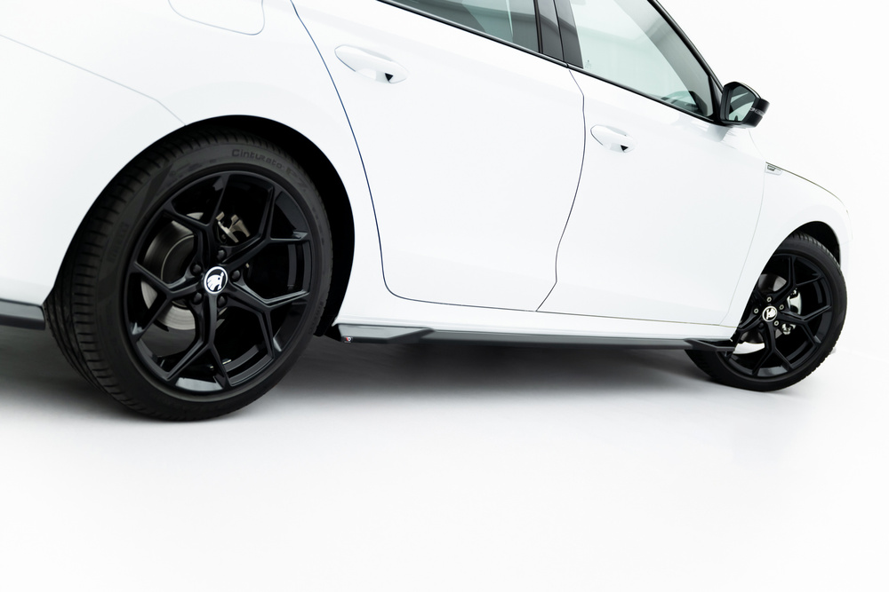Rajouts Des Bas De Caisse Skoda Octavia Sportline Liftback / Combi Mk4 Facelift