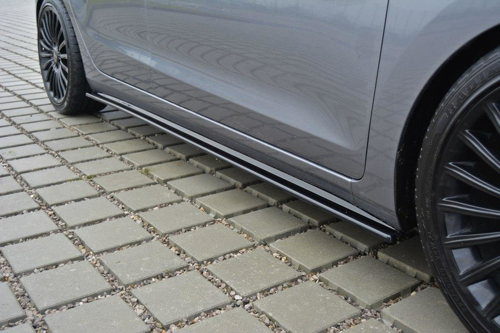 RAJOUTS DES BAS DE CAISSE POUR Hyundai i30 mk.2