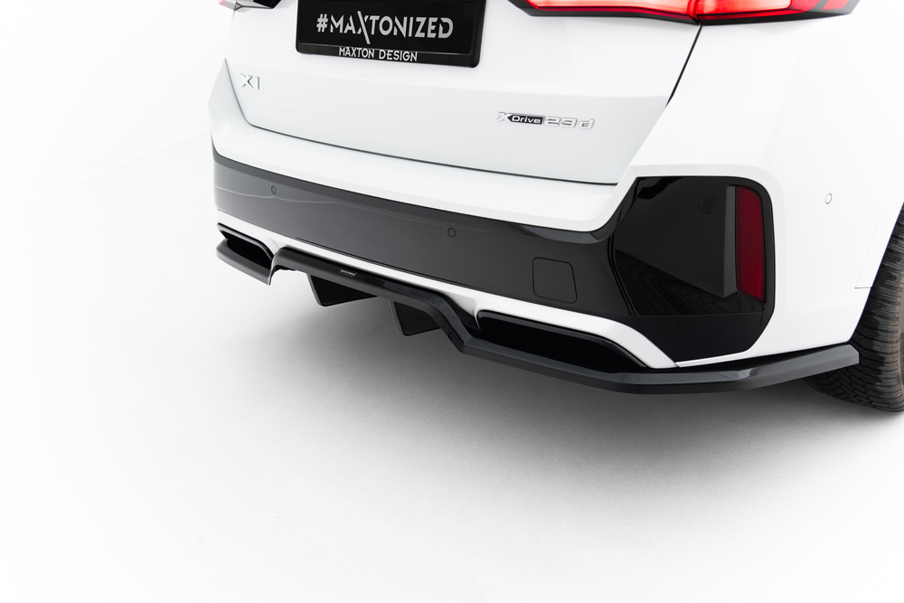 Arriere Splitter (avec une barre verticale) BMW X1 M-Pack U11