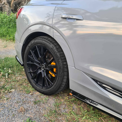 Rajouts Des Bas De Caisse Audi e-Tron S-Line