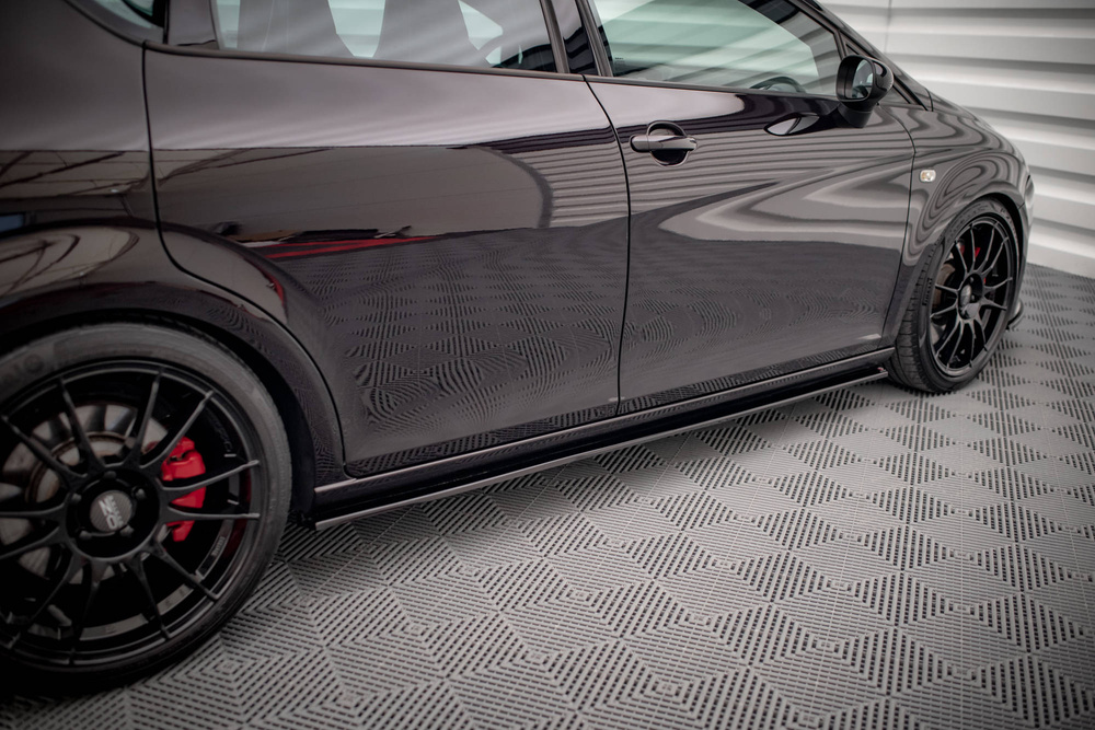 RAJOUTS DES BAS DE CAISSE POUR SEAT LEON MK2 CUPRA / FR
