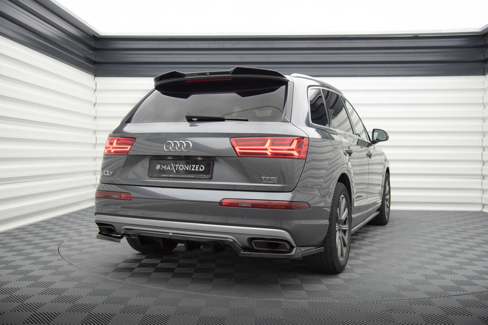 Arriere Splitter (avec une barre verticale) Audi Q7 Mk2