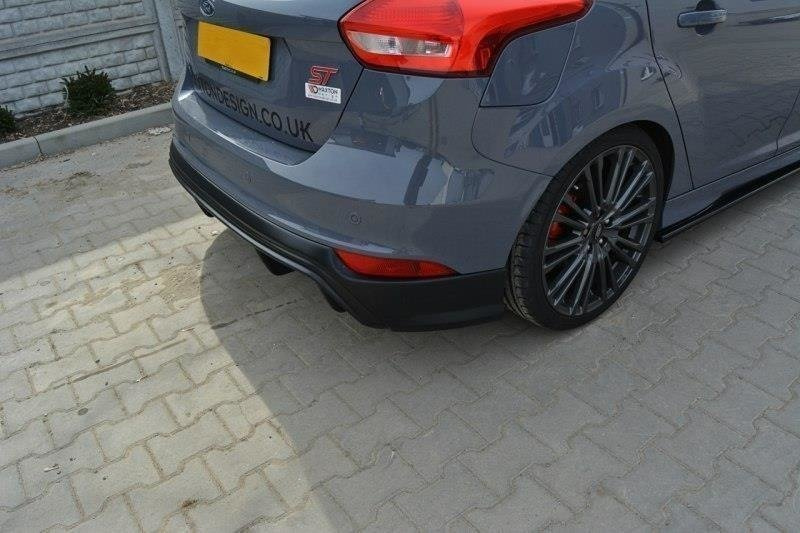 RAJOUT DU PARE-CHOCS ARRIERE FOCUS ST MK3 (FACELIFT) RS-LOOK