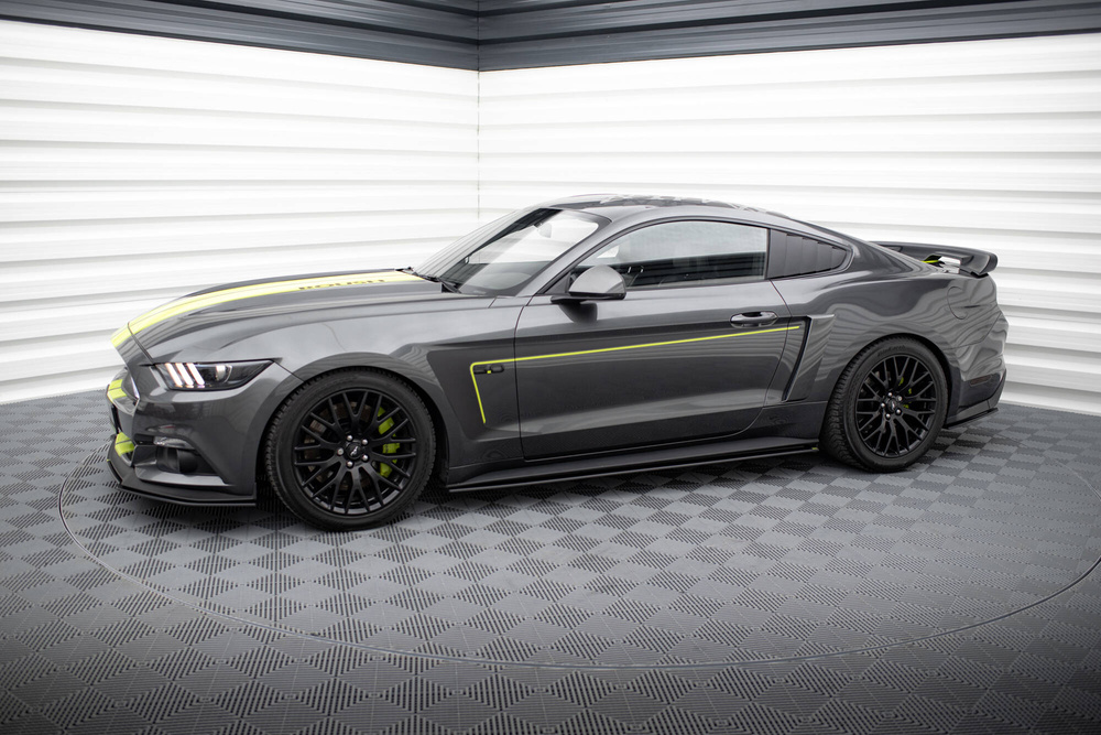 Street Pro Rajouts Des Bas De Caisse Ford Mustang GT Mk6