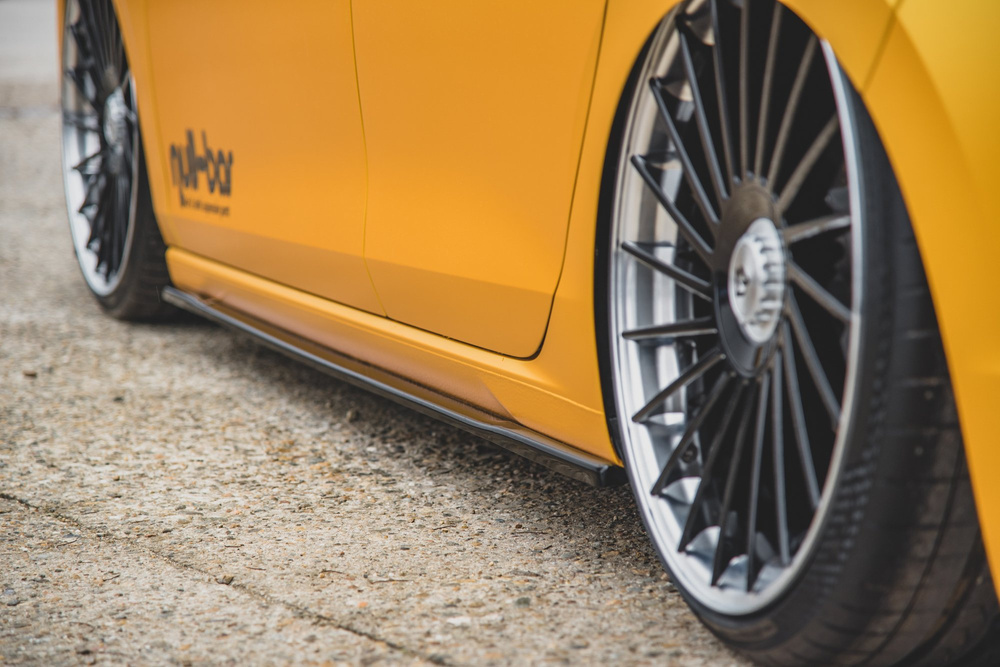 Rajouts Des Bas De Caisse V.1 Volkswagen Golf Mk8