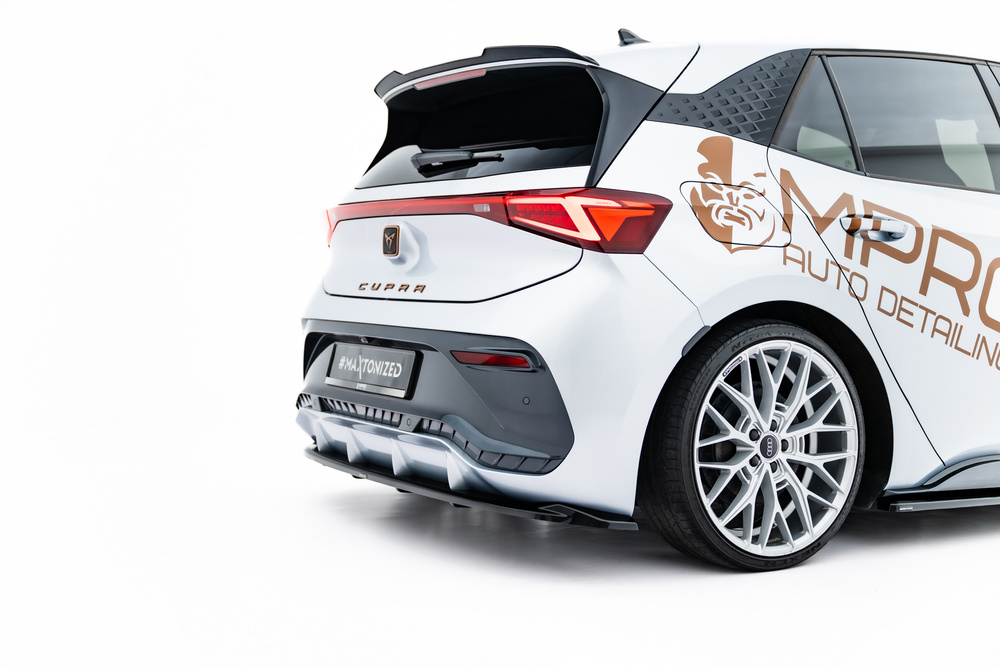 Arriere Splitter (avec une barre verticale) Cupra Born Mk1