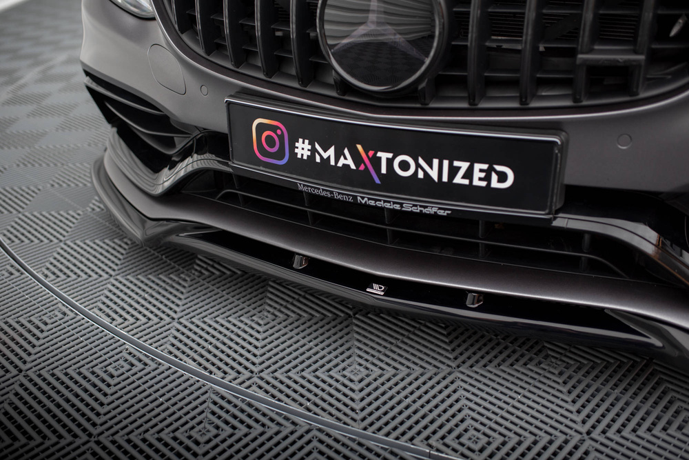 Lame Du Pare-Chocs Avant V.2 Mercedes-AMG C63 Sedan / Estate W205 Facelift
