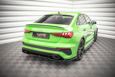 Le prolongement de la lunette arrière Audi RS3 Sedan 8Y
