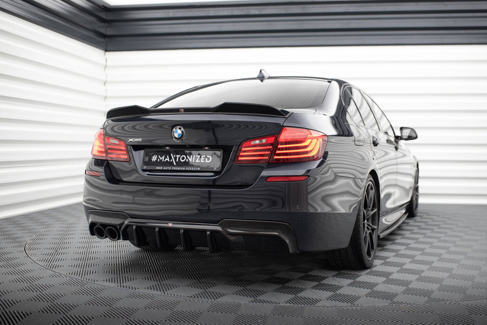 Diffuseur Arrière Complet V.2 BMW 5 M-Pack F10 / F11 ((Version avec double échappement d'un côté)