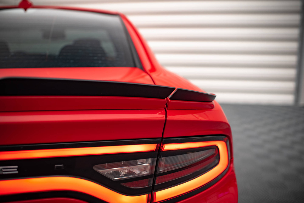 Jeux de Cap Spoilers Dodge Charger RT Mk7 Facelift