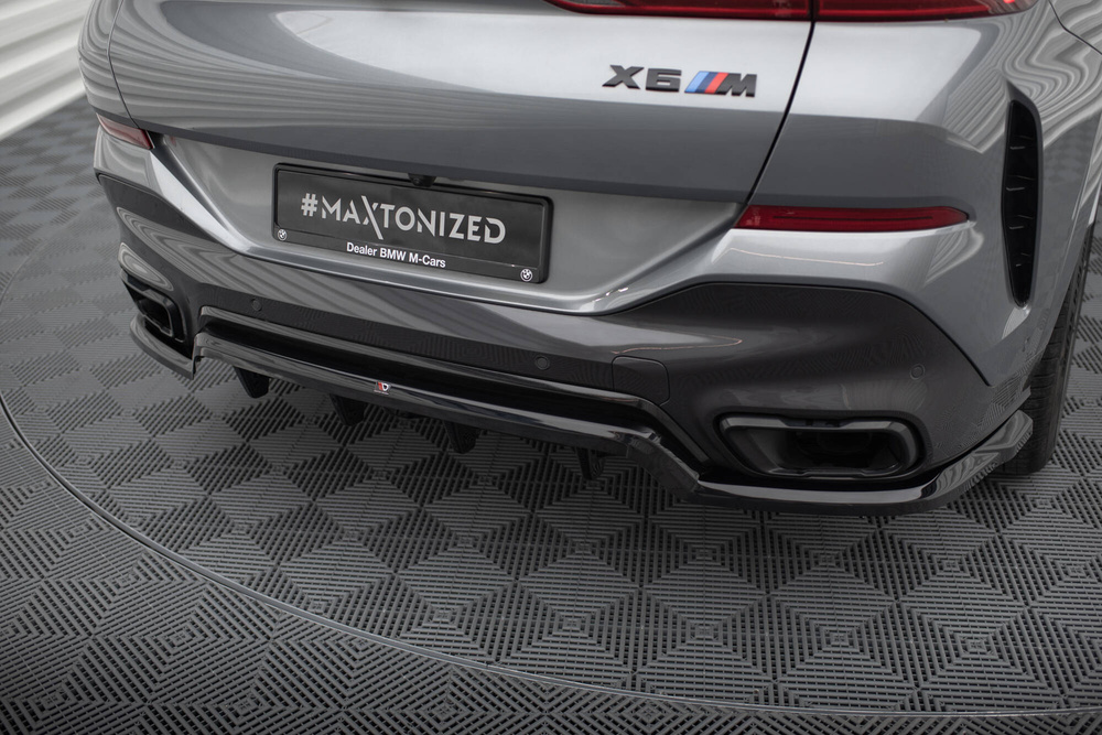 Arriere Splitter (avec une barre verticale) V.1 BMW X6 M-Pack G06 Facelift