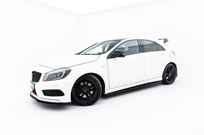 SET DES DIFFUSEUR DES BAS DE CAISSE MERCEDES-BENZ W176 AMG-LINE AVANT FACELIFT