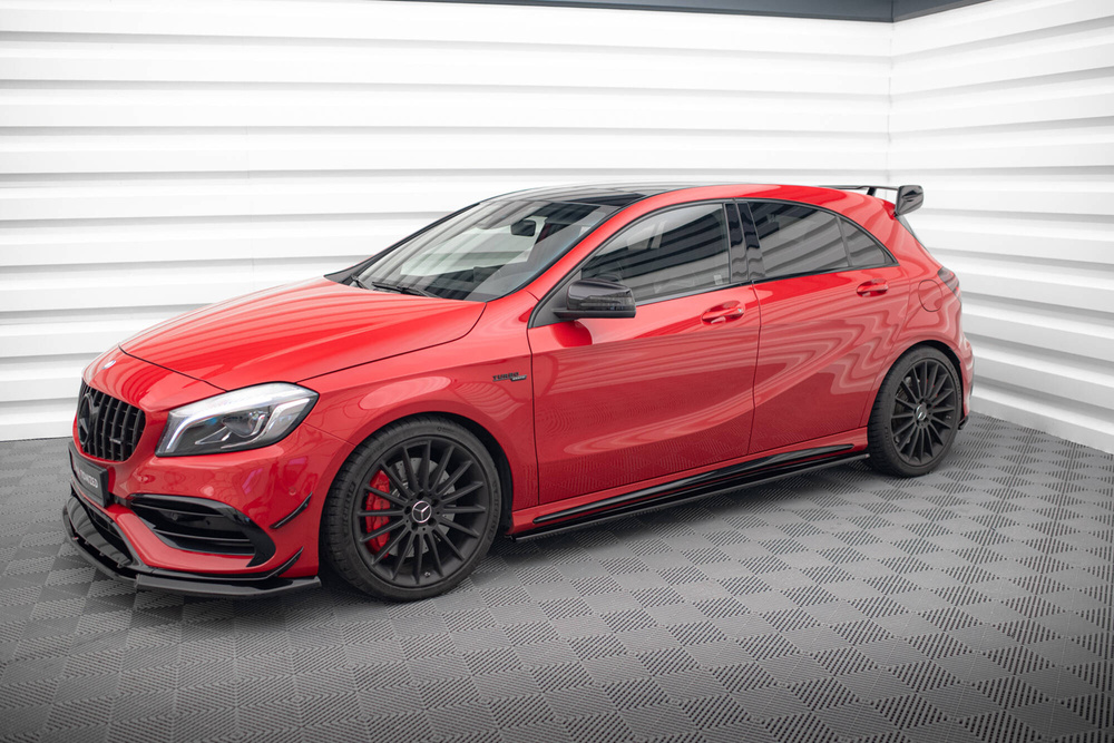 RAJOUTS DES BAS DE CAISSE POUR Mercedes A W176/ CLA 117 AMG/ CLA 117 AMG LINE Facelift