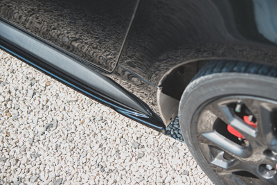 Rajouts Des Bas De Caisse Abarth 124 Spider