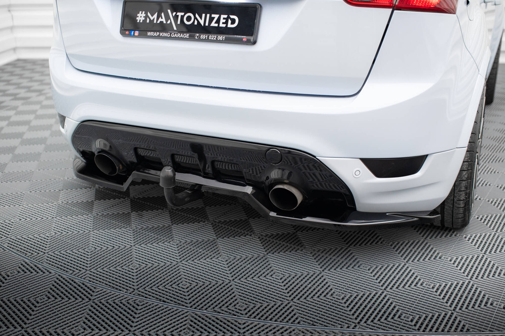 Arriere Splitter (avec une barre verticale) Ford Kuga ST Mk1