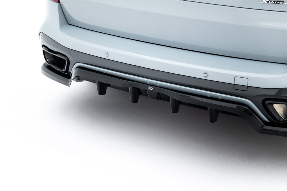 Arriere Splitter (avec une barre verticale) V.2 BMW X5 M-Pack G05 Facelift