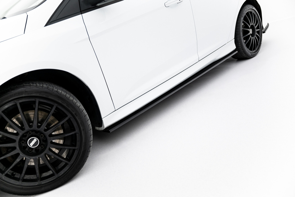Rajouts Des Bas De Caisse Pour Ford Focus ST / ST-Line Hatchback / Estate Mk3 / Mk3 Facelift