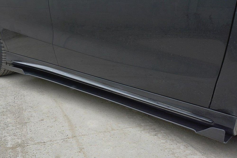 SPORT RAJOUTS DES BAS DE CAISSE POUR V.1 Mercedes CLA A45 AMG C117 Facelift