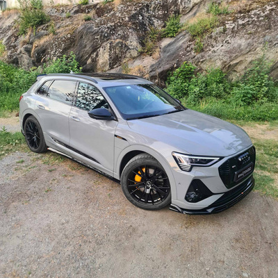 Rajouts Des Bas De Caisse Audi e-Tron S-Line
