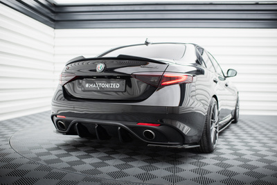 RAJOUT DU PARE-CHOCS ARRIERE ALFA ROMEO GIULIA VELOCE