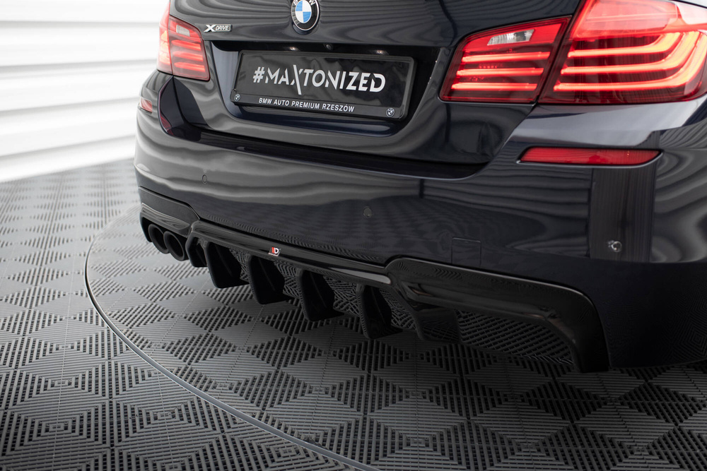 Diffuseur Arrière Complet V.2 BMW 5 M-Pack F10 / F11 ((Version avec double échappement d'un côté)