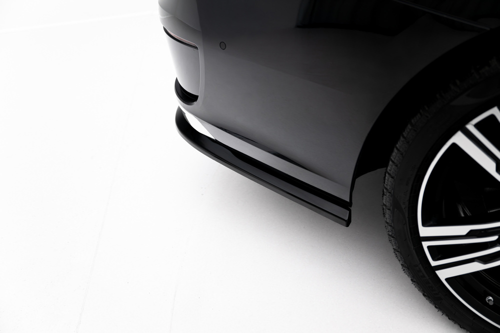 Arriere Splitter (avec une barre verticale) BMW 7 G70