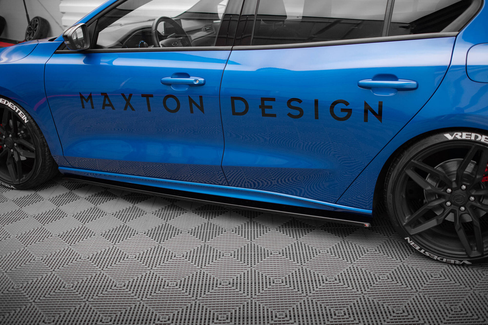 Rajouts Des Bas De Caisse Pour Ford Focus ST / ST-Line Mk4