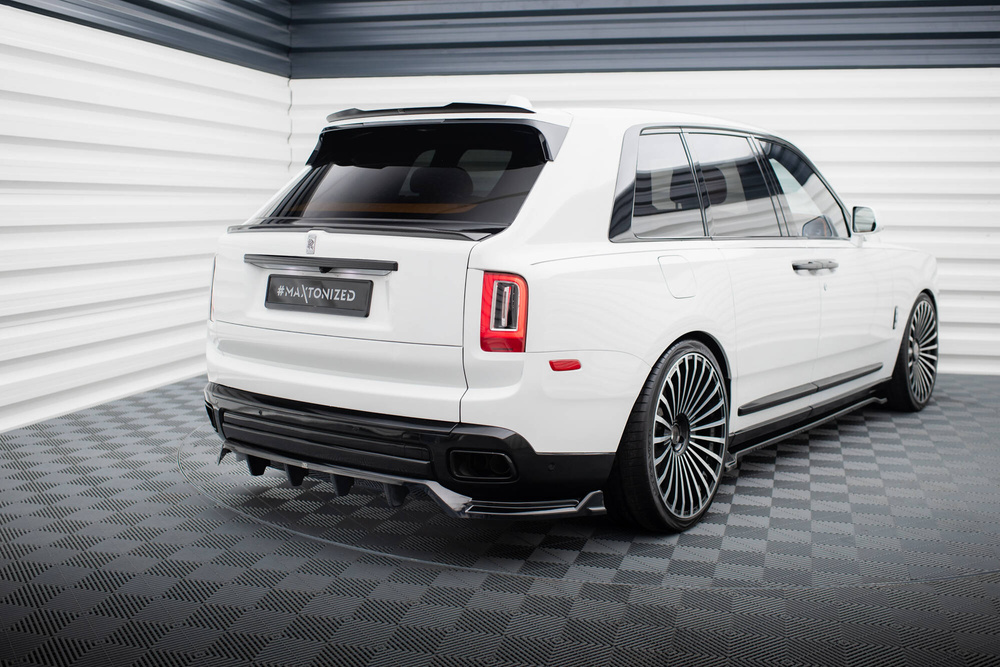 Arriere Splitter (avec une barre verticale) Rolls Royce Cullinan
