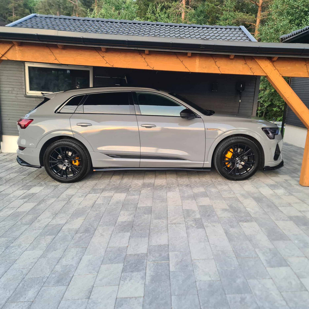 Rajouts Des Bas De Caisse Audi e-Tron S-Line