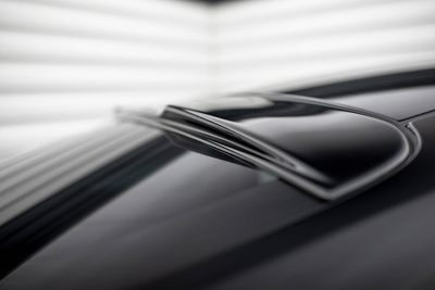 Le prolongement de la lunette arrière Porsche 911 992 GT3