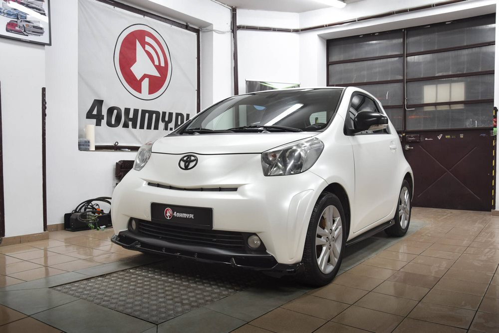 Rajouts Des Bas De Caisse Toyota IQ
