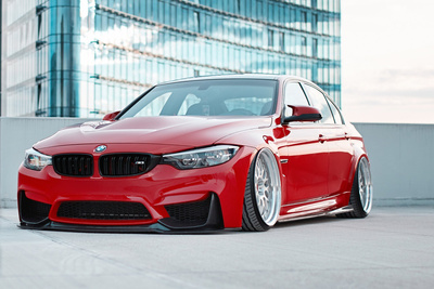 Lame De Pare-Chocs Avant + Cadre Pour Prises D'air Laterales BMW M3 F80