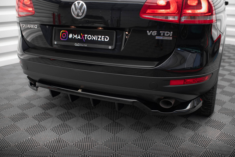 Arriere Splitter (avec une barre verticale) Volkswagen Touareg Mk2