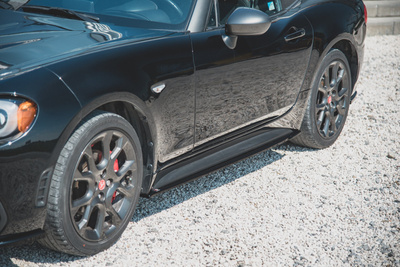 Rajouts Des Bas De Caisse Abarth 124 Spider