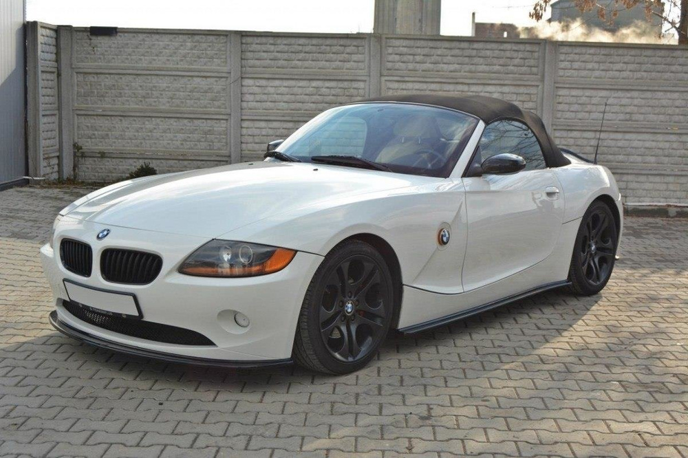 RAJOUTS DES BAS DE CAISSE POUR BMW Z4 E85 / E86 (AVANT FACELIFT)