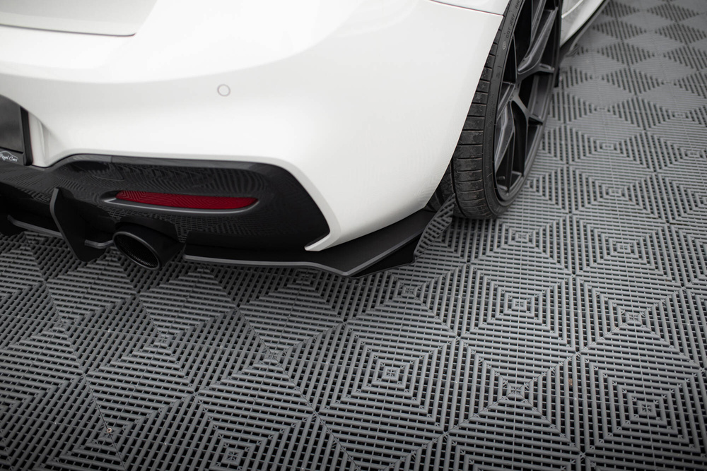 Street Pro Lame Du Pare Chocs Arriere V.2 + Flaps BMW 1 F20 M140i