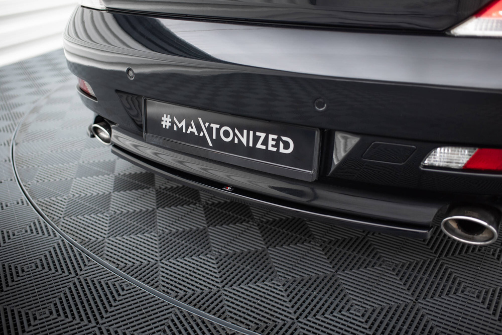 Arriere Splitter (avec une barre verticale) BMW 6 Coupe / Cabrio E63 / E64