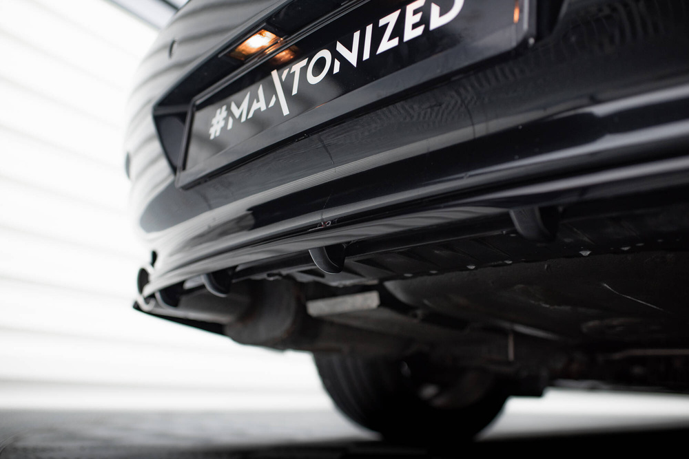 Arriere Splitter (avec une barre verticale) BMW 6 Coupe / Cabrio E63 / E64