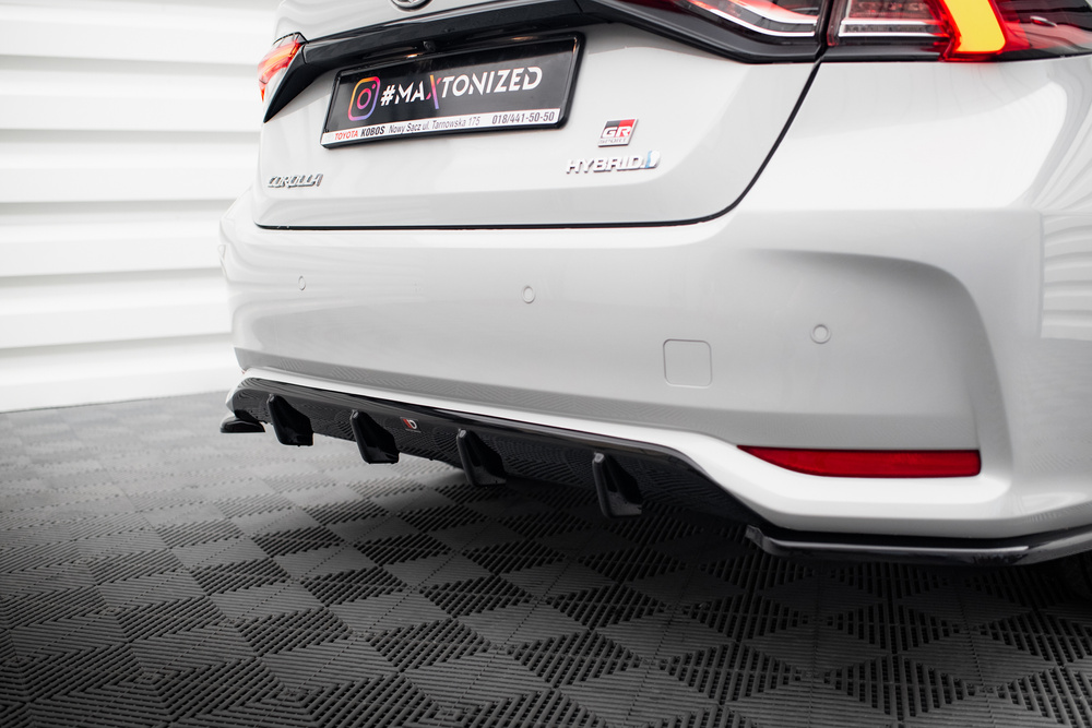 Rajout du pare-chocs arriere Toyota Corolla XII Sedan
