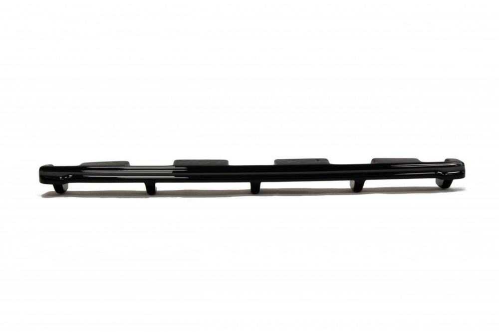 Arriere Splitter ALFA ROMEO 147 GTA (avec une barre verticale)