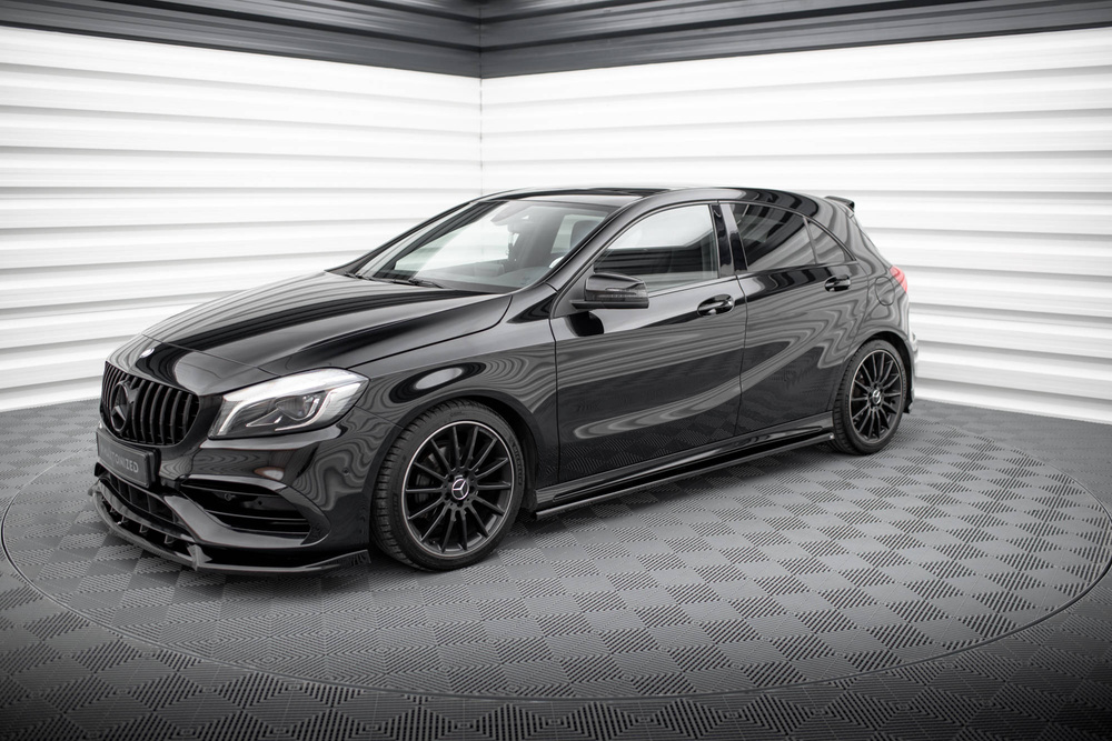 Rajouts Des Bas De Caisse Mercedes-Benz A AMG-Line W176 Facelif