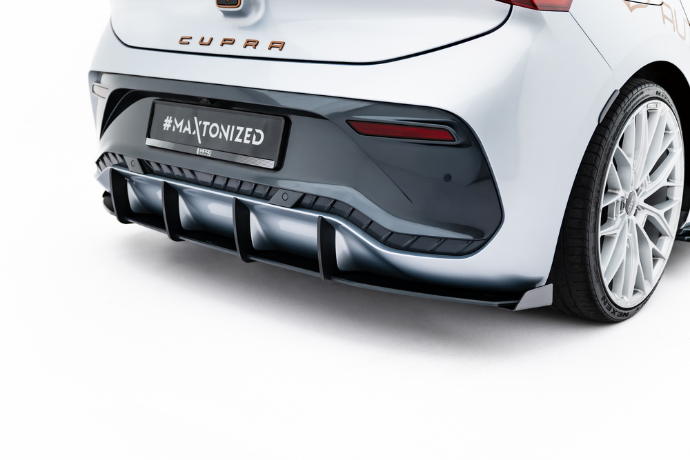 Street Pro Central Diffuseur Arriere + Flaps Cupra Born Mk1