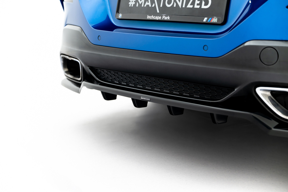 Arriere Splitter (avec une barre verticale) BMW 8 Coupe M-Pack G15