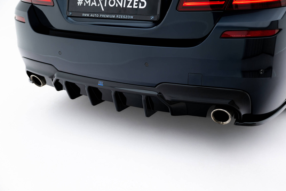 Diffuseur Arrière Complet V.2 BMW 5 M-Pack F10 / F11 (Version avec deux échappements simples)