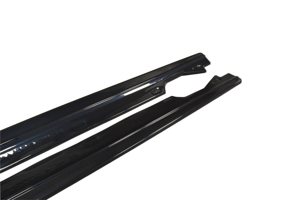 RAJOUTS DES BAS DE CAISSE POUR Renault Megane Mk4 Hatchback