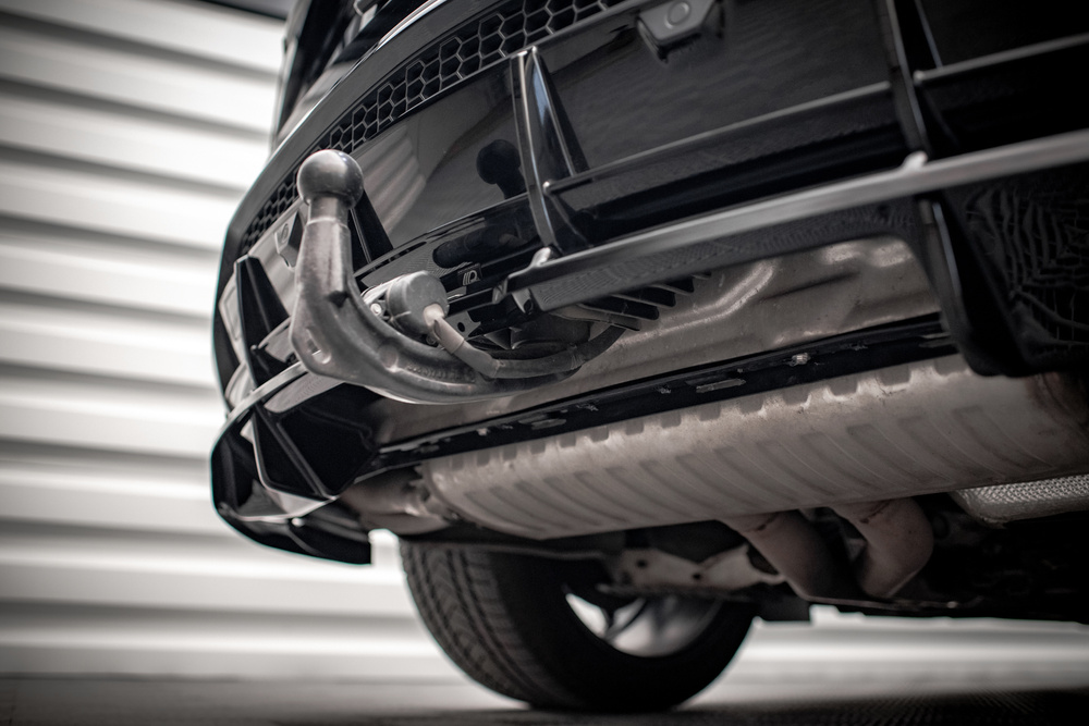 Arriere Splitter (avec une barre verticale) Lamborghini Urus Mk1