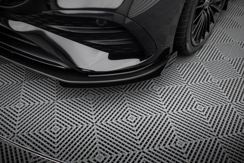Street Pro Lame Du Pare-Chocs Avant  + Flaps Mercedes-AMG A35 W177 Facelift
