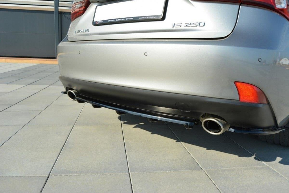 Arriere Splitter Lexus IS Mk3 T (avec une barre verticale)